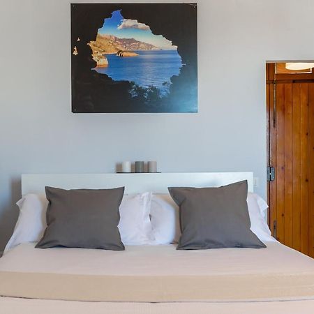 Seaview Apartment In Posillipo By Wonderful Italy Peschiera del Garda Ngoại thất bức ảnh