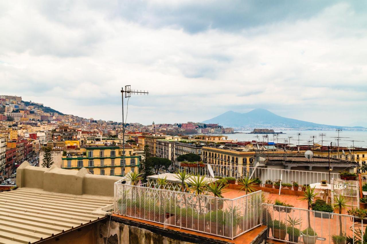Seaview Apartment In Posillipo By Wonderful Italy Peschiera del Garda Ngoại thất bức ảnh